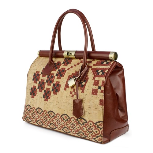 Geanta piele maro/ motive traditionale romanesti GF852