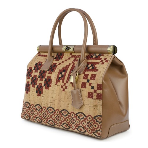 Geanta piele bej/ motive traditionale romanesti GF853